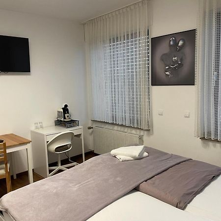 Hotel Kronenhof & Gaststaette Zum Fehling Jülich Buitenkant foto